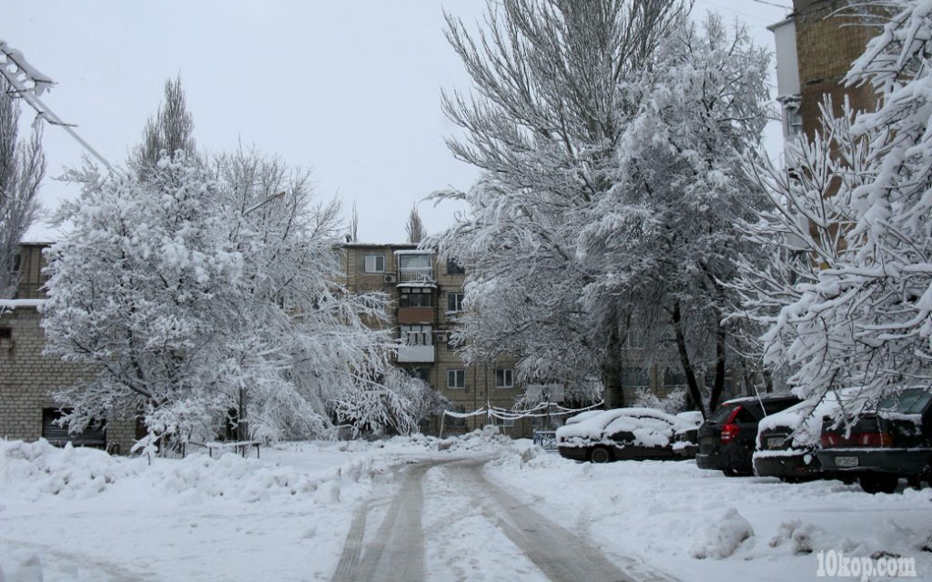 Много снега