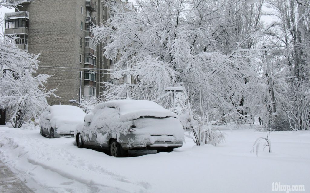 Много снега
