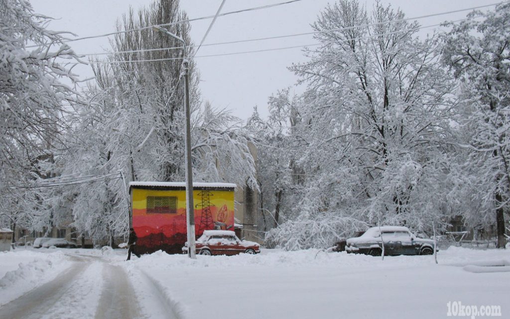 Много снега