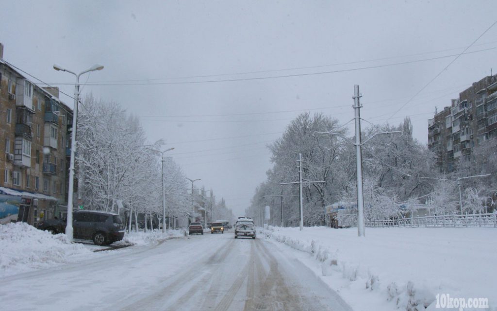 Заснеженный проспект