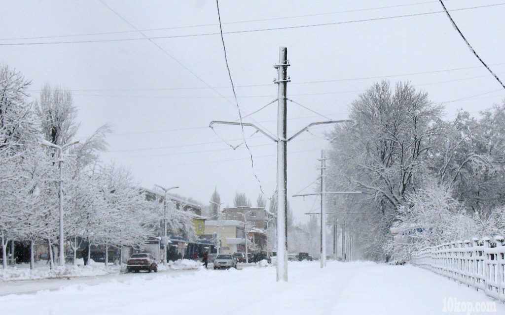 Заснеженный проспект