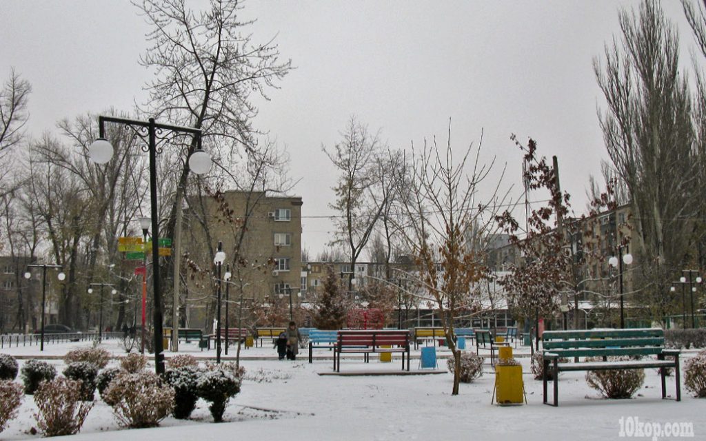 Пойдём по первому снегу бродить