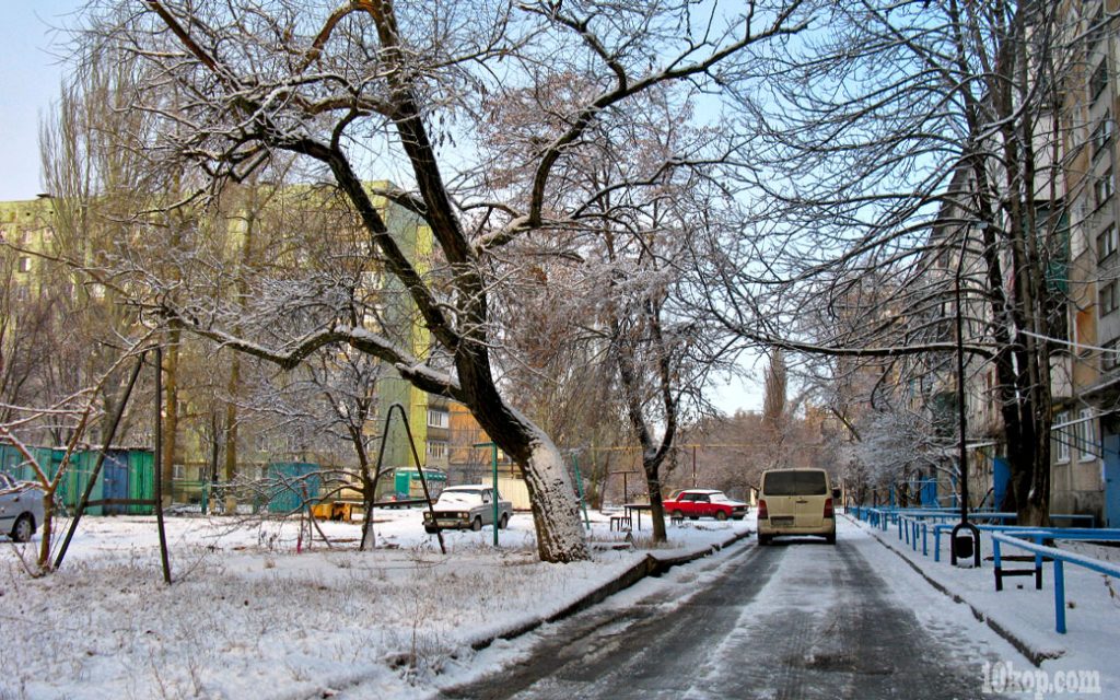 Утро. Воскресенье.
