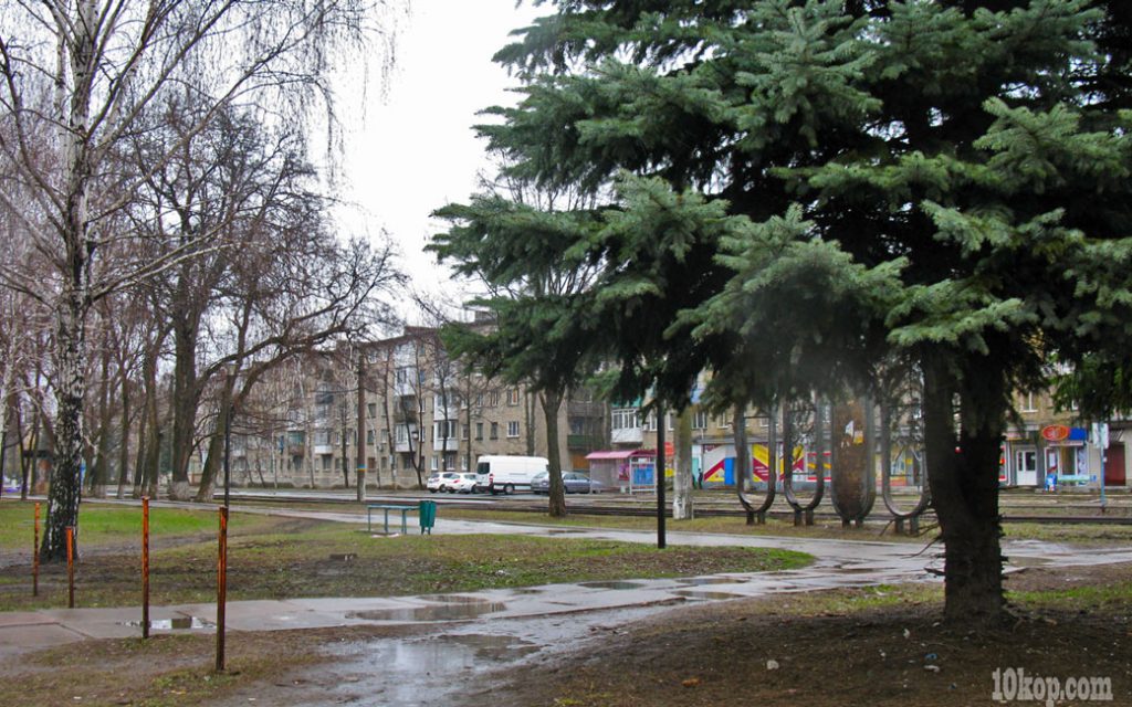 Дождливый день.  Авдеевка.